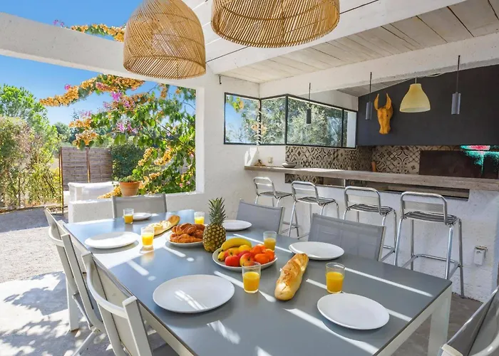 Villa Saffron By Villedaigne